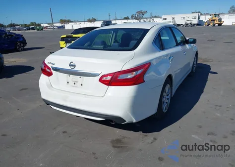2017 Nissan Altima 2.5 S z USA, uszkodzony, nr VIN 1N4AL3AP5HC290843